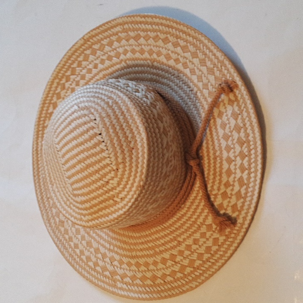 Women's Hat Time And Tru Beige 2-Tone Boater Hat One Size NWT
